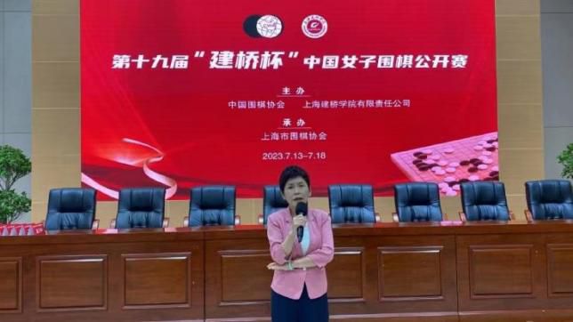 欧美一区二区三区精华液