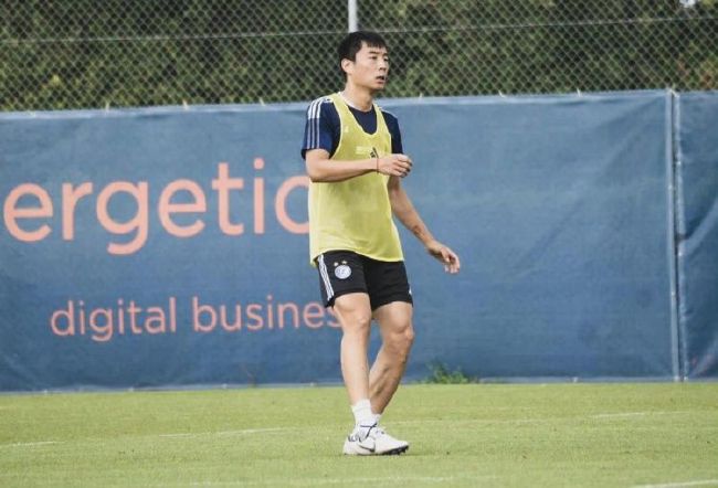 今夜在女子宿舍与你相遇